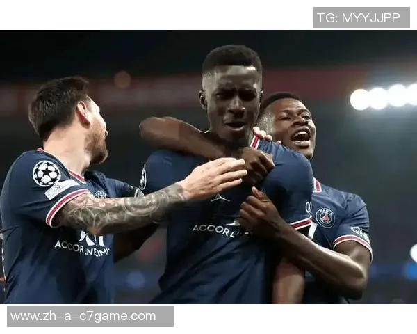 阿什拉夫伤愈归队恢复训练有望出战欧冠对纽卡的关键战役